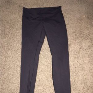Black lulu lemon wonderunders size 8